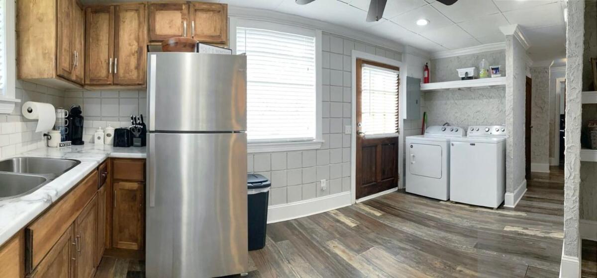 Amazing Cottage - Located On Blue Mile - Close To Gsu! 스테이츠보로 외부 사진